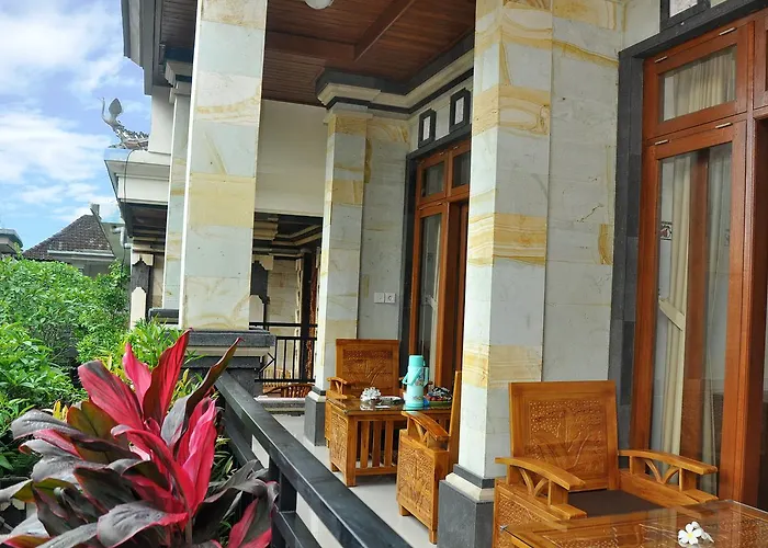 Mira Family Homestay