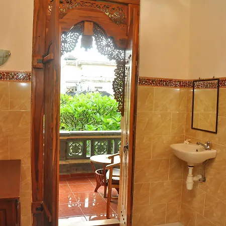 Mira Family Homestay Ubud  Bagian luar foto